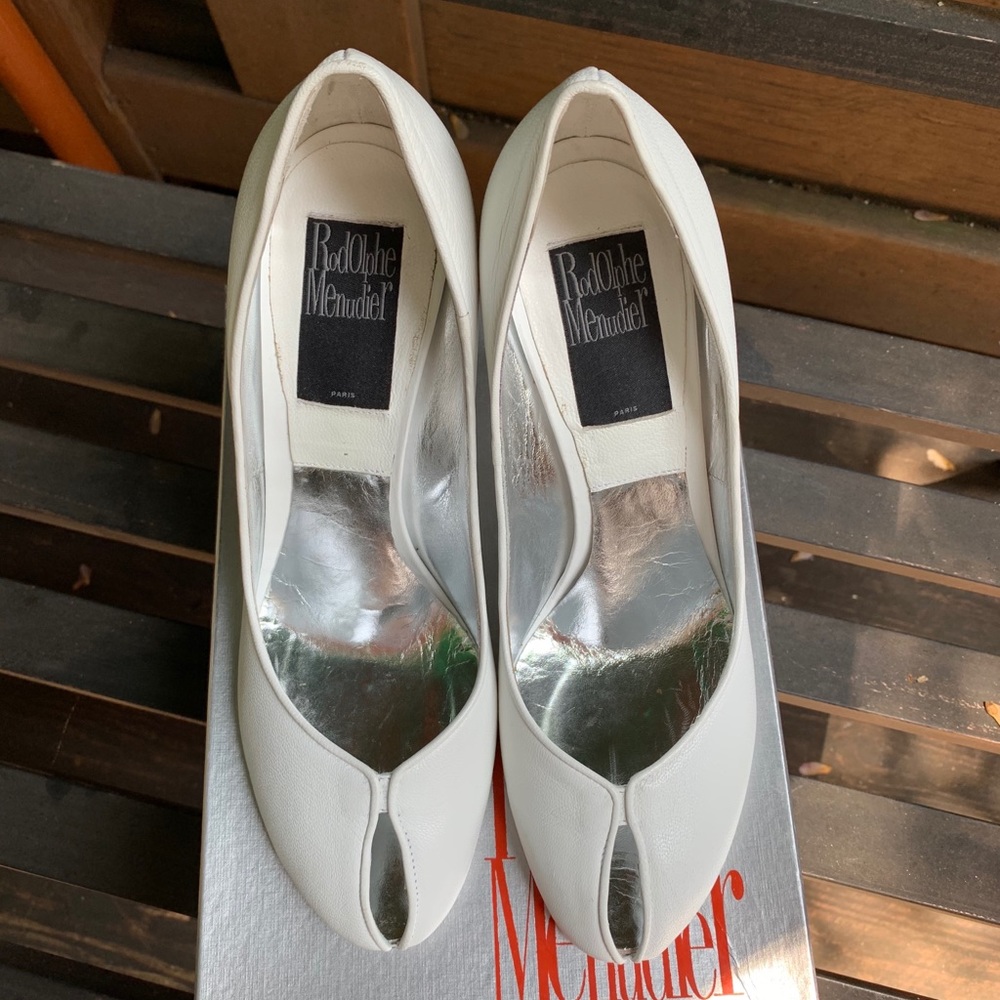 RodOlphe Medudier white pumps